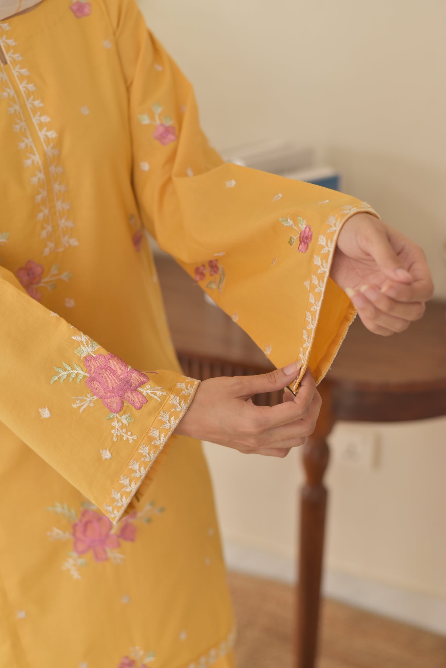 Eshal Set