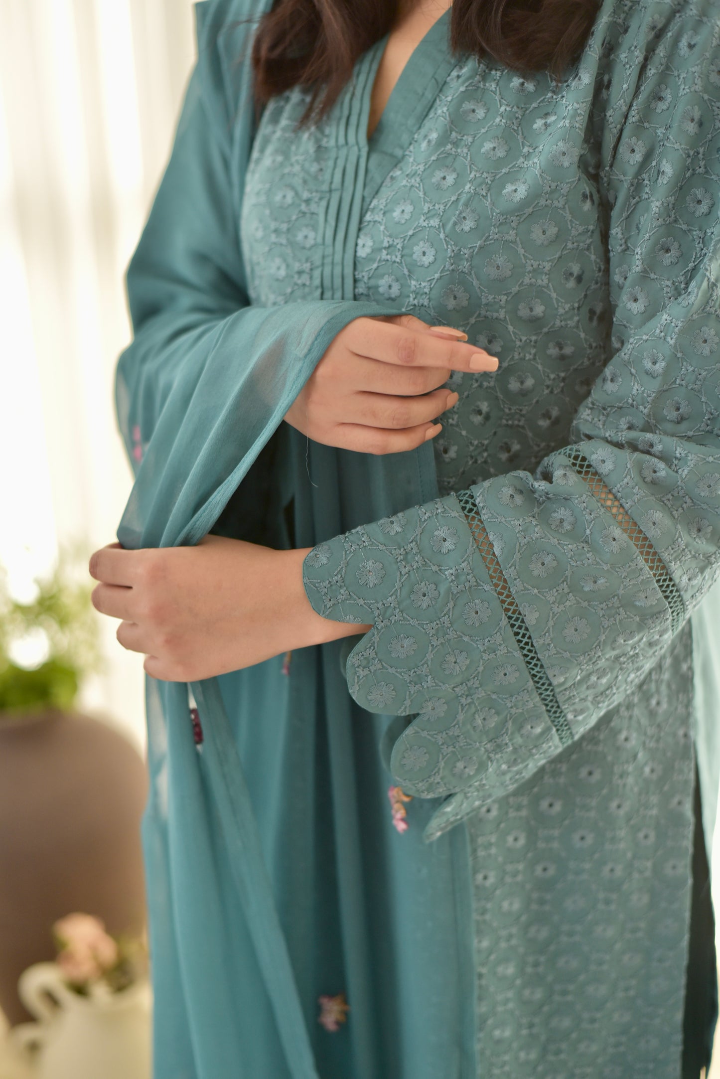 Neesha Set