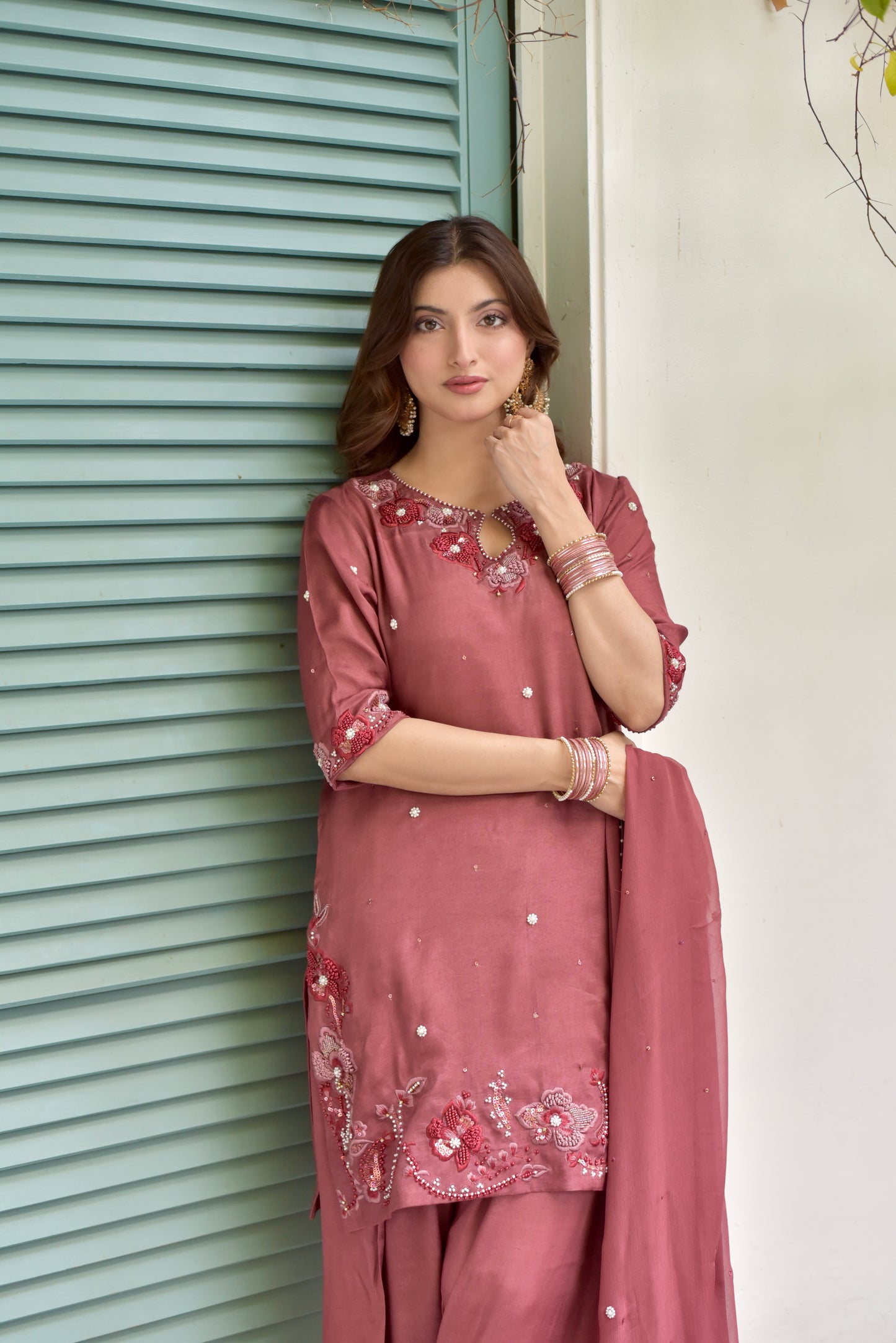 Vasl Set (hand-embroidered)